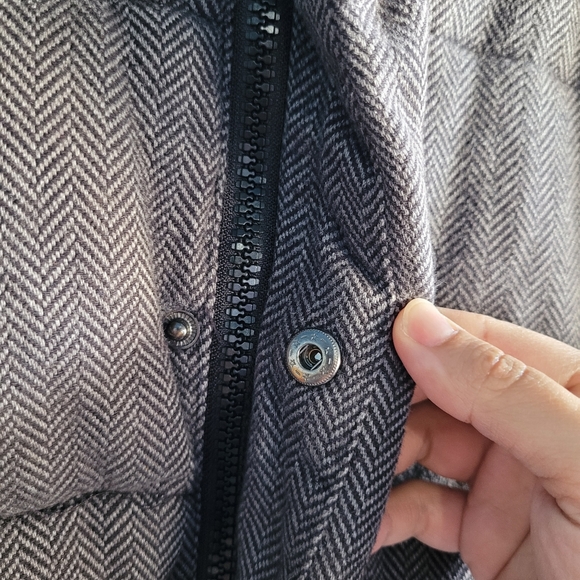 Gap Gray Herringbone Puffer Jacket - Picture 10 of 12